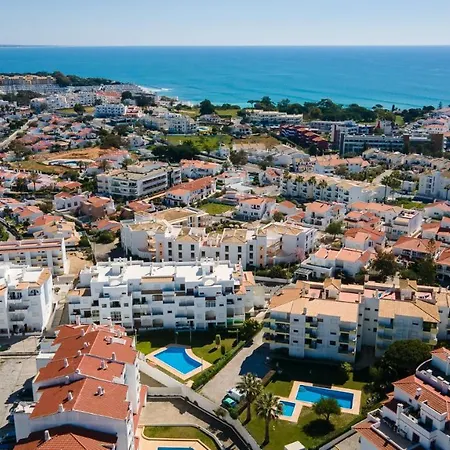 Sun-kissed Oasis W/ Pool By Lovelystay