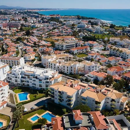 Sun-kissed Oasis W/ Pool By Lovelystay